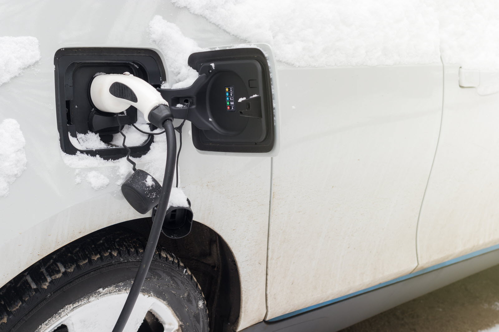borne de recharge hiver québécois