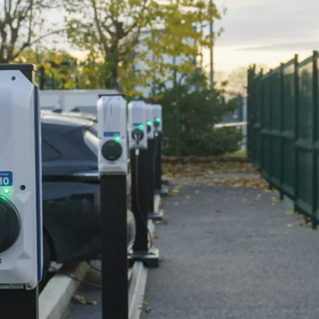 Bornes Recharge Stationnement Montréal